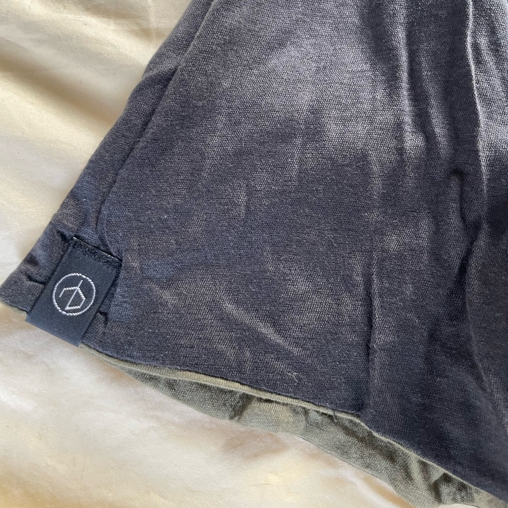 BNWT Rag & Bone reversible tee - Picture 10 of 11